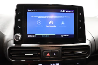 https://vehicle.imgix.net/4321011/c215cc57-9e39-4d02-887f-e7eb4b48d2b8.JPG