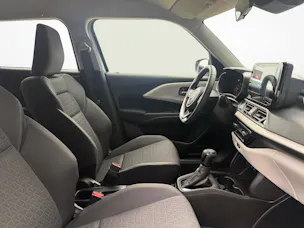 Suzuki Swift 1.2 Sakura Hybrid