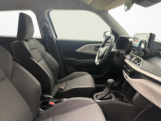 Suzuki Swift 1.2 Sakura Hybrid