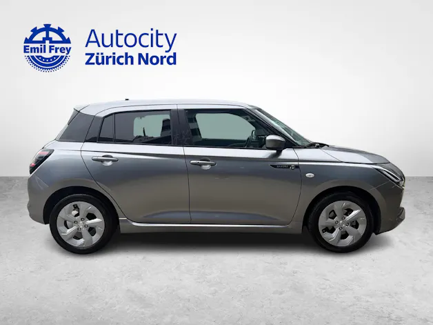 Suzuki Swift 1.2 Sakura Hybrid