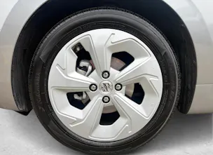 Suzuki Swift 1.2 Sakura Hybrid