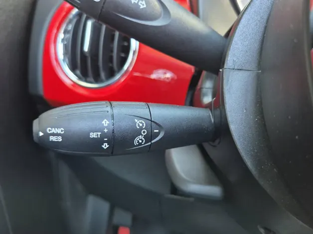 Fiat 500 C 1.0 Hybrid Swiss Edition