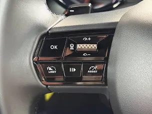 Alfa Romeo Junior 1.2 Ibrida AWD Tech