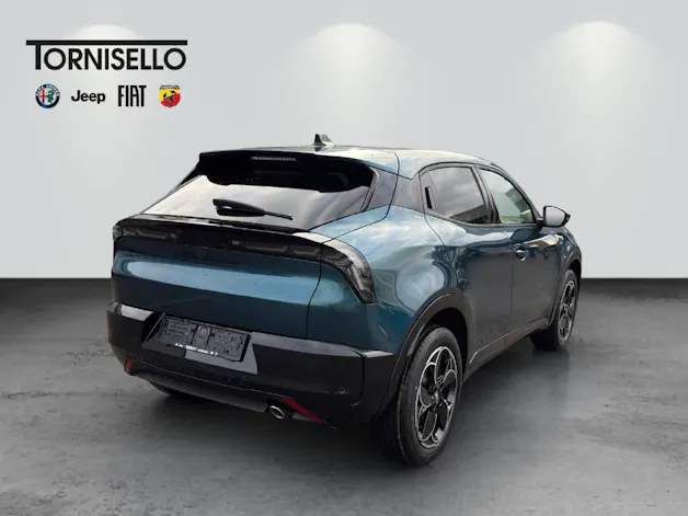 Alfa Romeo Junior 1.2 Ibrida AWD Tech
