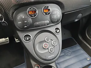 Fiat 695 Abarth 1.4 T-Jet 180 Rivale