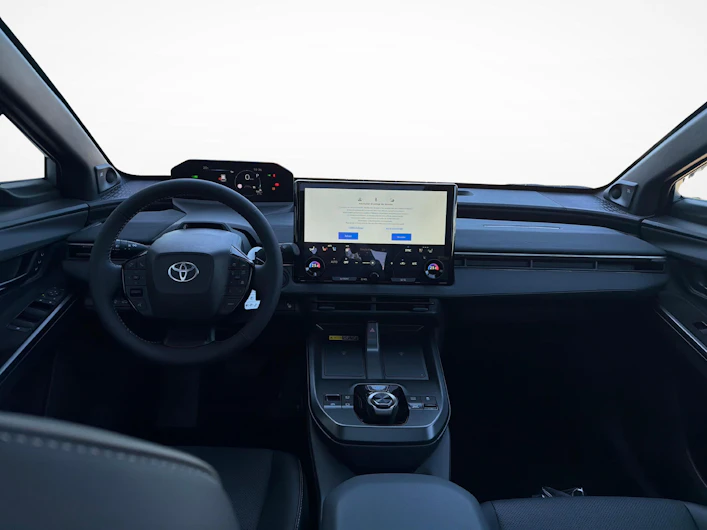 Fahrzeugbild TOYOTA BZ4X
