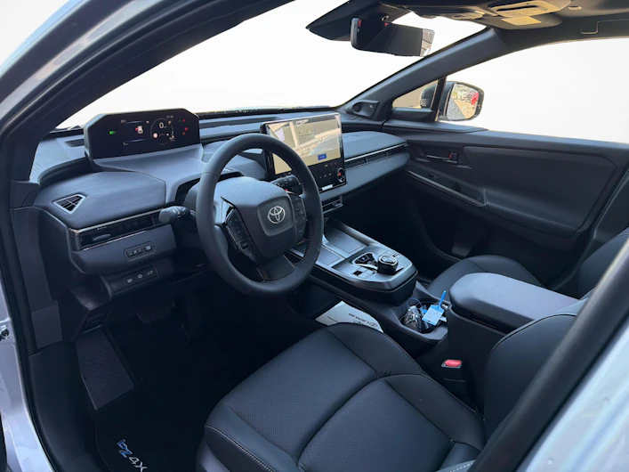 Fahrzeugbild TOYOTA BZ4X