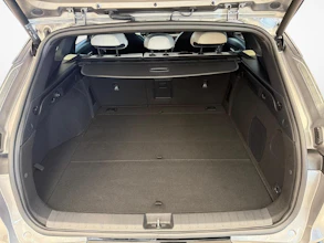 https://vehicle.imgix.net/4321070/48045339-fbdd-4dd5-8351-f77abe1997e8.jpg