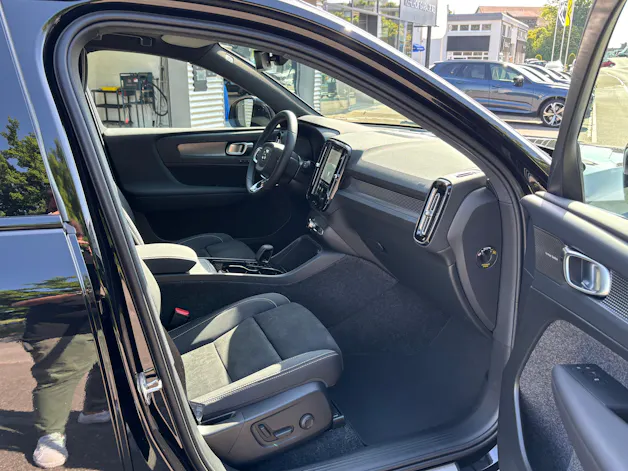 Volvo EX40 Twin XCENTRIC Edition AWD