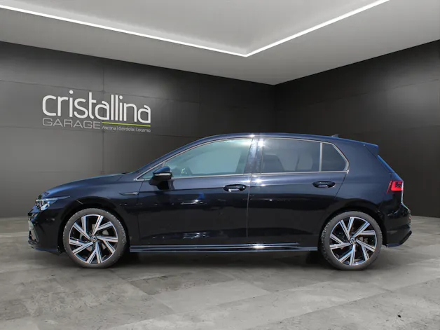 VW Golf VIII 1.5 eTSI R-Line DSG