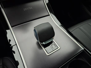 immagine del veicolo LAND ROVER Range Rover Evoque 1.5 T 270e Hoxton Edition ab 0.99% Leasing