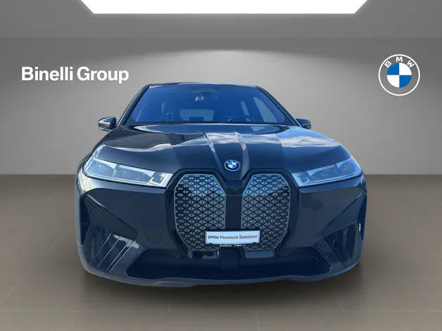 BMW iX M60