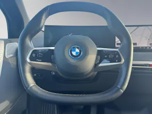 BMW iX M60
