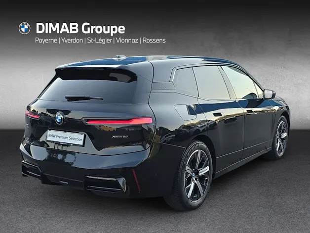 BMW iX xDrive60 M Sport Pro (CH) AHK 2.5T ** Action de Leasing à 0.9% **