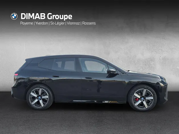 BMW iX xDrive60 M Sport Pro (CH) AHK 2.5T ** Action de Leasing à 0.9% **
