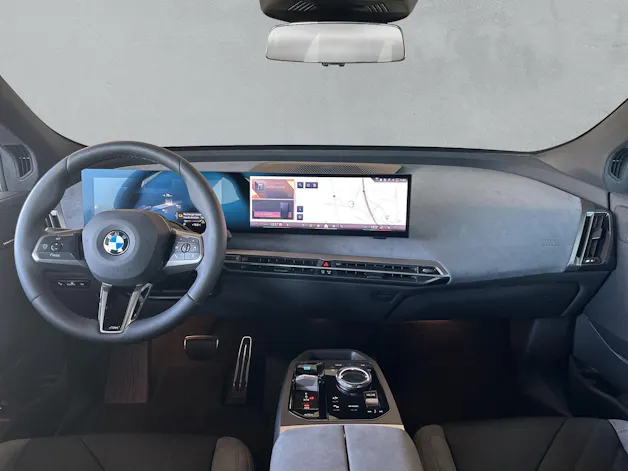 BMW iX xDrive60 M Sport Pro (CH) AHK 2.5T ** Action de Leasing à 0.9% ** 📍