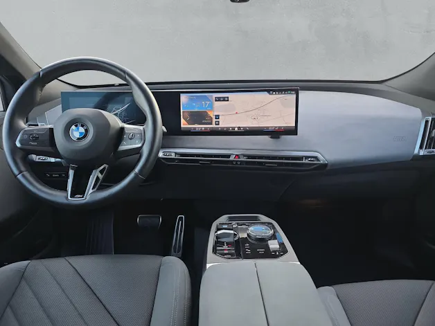 BMW iX xDrive60 M Sport Pro (CH) AHK 2.5T ** Action de Leasing à 0.9% **
