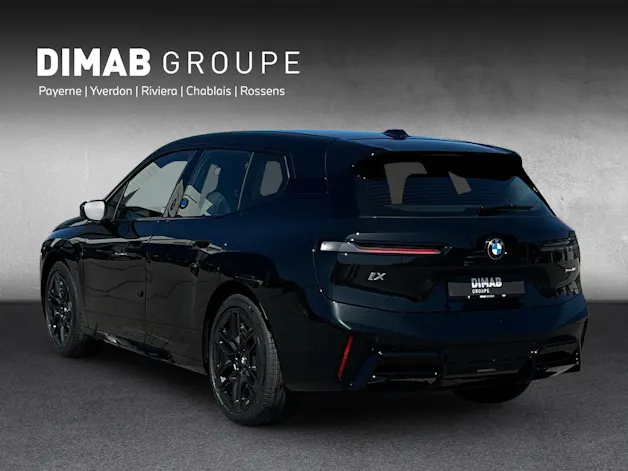 BMW iX xDrive60 M Sport Pro (CH) AHK 2.5T ** Action de Leasing à 0.9% ** 📍