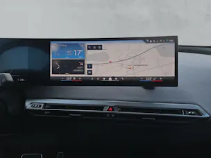 BMW iX xDrive60 M Sport Pro (CH) AHK 2.5T ** Action de Leasing à 0.9% **