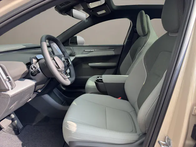 Volvo EX30 CC E60 Twin Performance AWD