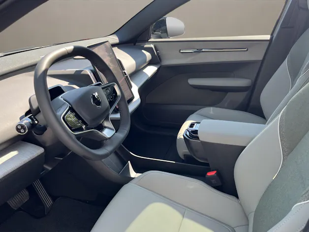 Volvo EX30 CC E60 Twin Performance AWD