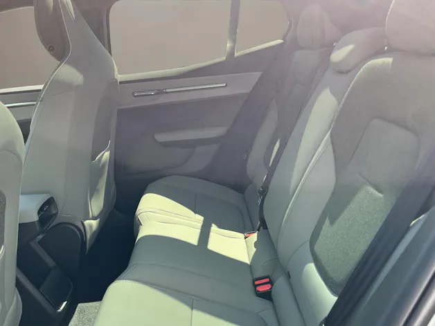 Volvo EX30 CC E60 Twin Performance AWD