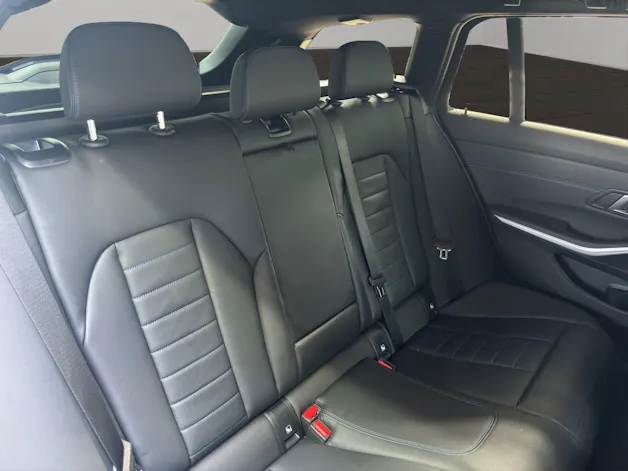 BMW 320d xDrive SAG Touring