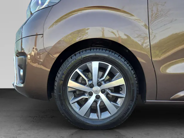 Toyota PROACE Verso L1 2.0 D Trend