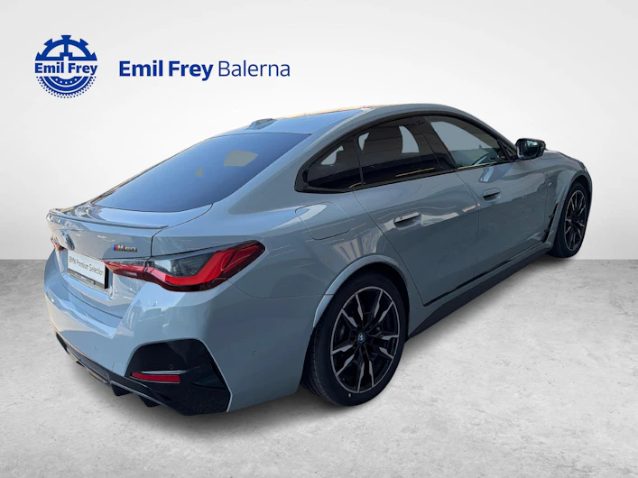 Fahrzeugbild BMW i4
