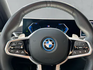 BMW 330e M Sport Touring xDrive hybrides G21 (CH) AHK 1.8T