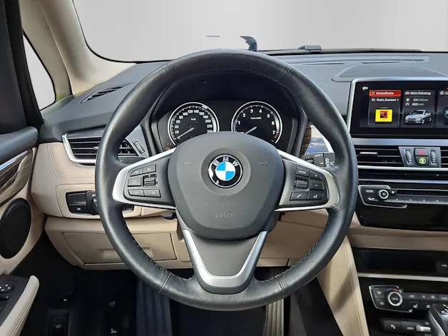 BMW 225xe Active Tourer LUXURY LINE