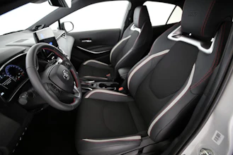https://vehicle.imgix.net/4321421/56281b11-8e97-4b5c-888f-ab6cc03e3274.jpg