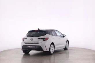 https://vehicle.imgix.net/4321421/87a144cb-9878-4c50-b465-7bd8a38378d4.jpg
