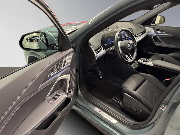 BMW X1 23i xDrive paddles