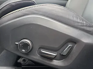 Volvo XC60 2.0 T8 TE Plus Dark eAWD