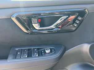 Subaru Forester 2.0i e-Boxer Luxury
