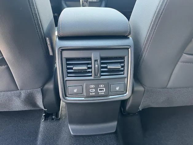 Subaru Forester 2.0i e-Boxer Luxury