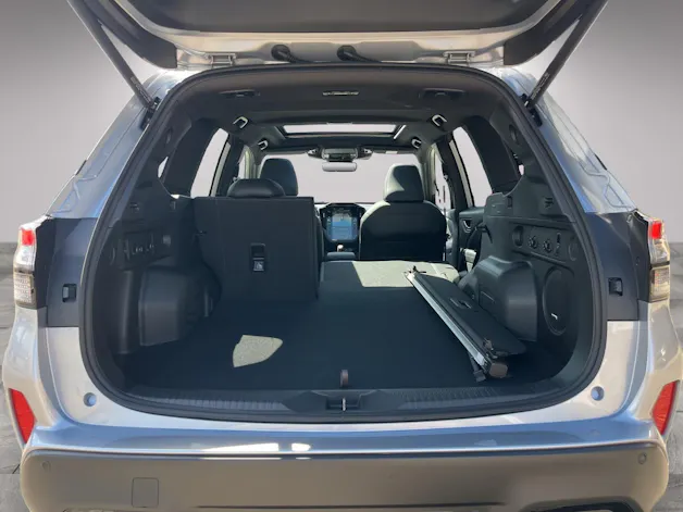 Subaru Forester 2.0i e-Boxer Luxury