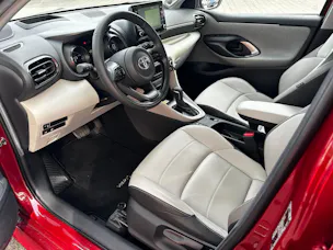 Toyota Yaris 1.5 VVT-i HSD Premium