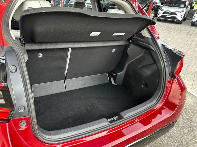 Toyota Yaris 1.5 VVT-i HSD Premium