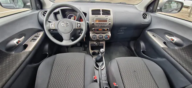 Toyota Urban Cruiser 1.33 VVT-i Linea Luna