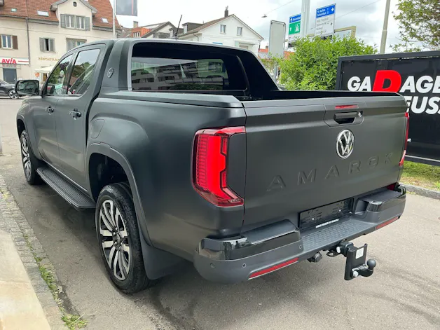 VW Amarok 3.0 TDI 241 PS AVENTURA 4MOTION *** FAHRZEUG IST GRAU MATT FOLIERT ***
