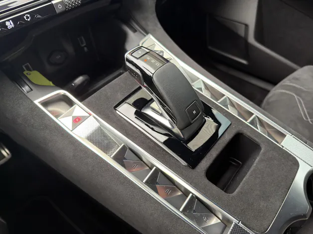 DS Automobiles AUTOMOBILES DS7 1.5 BlueHDi Pallas