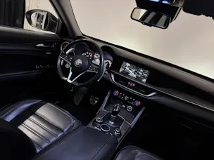 Alfa Romeo Stelvio 2.0 Super Q4 Automatic | CH |
