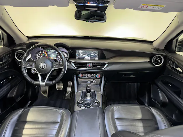 Alfa Romeo Stelvio 2.0 Super Q4 Automatic | CH |