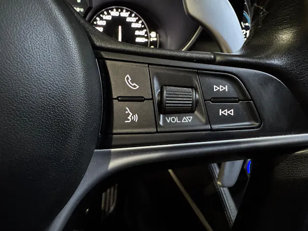 Alfa Romeo Stelvio 2.0 Super Q4 Automatic | CH |