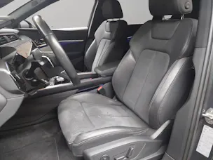 Audi Q8 50 e-tron S line quattro