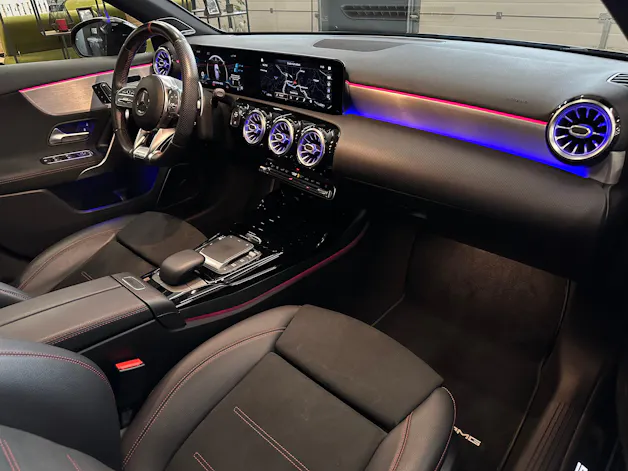 Mercedes-Benz A 35 AMG 4Matic Speedshift