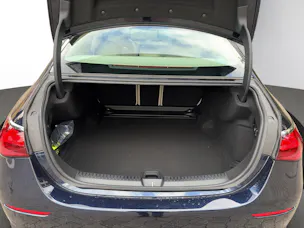 Mercedes-Benz E 220 d 4Matic 9G-Tronic