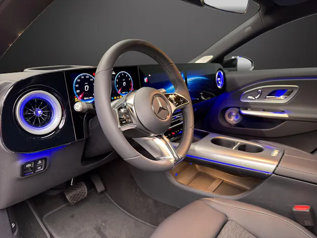 Mercedes-Benz CLA 220 4MATIC